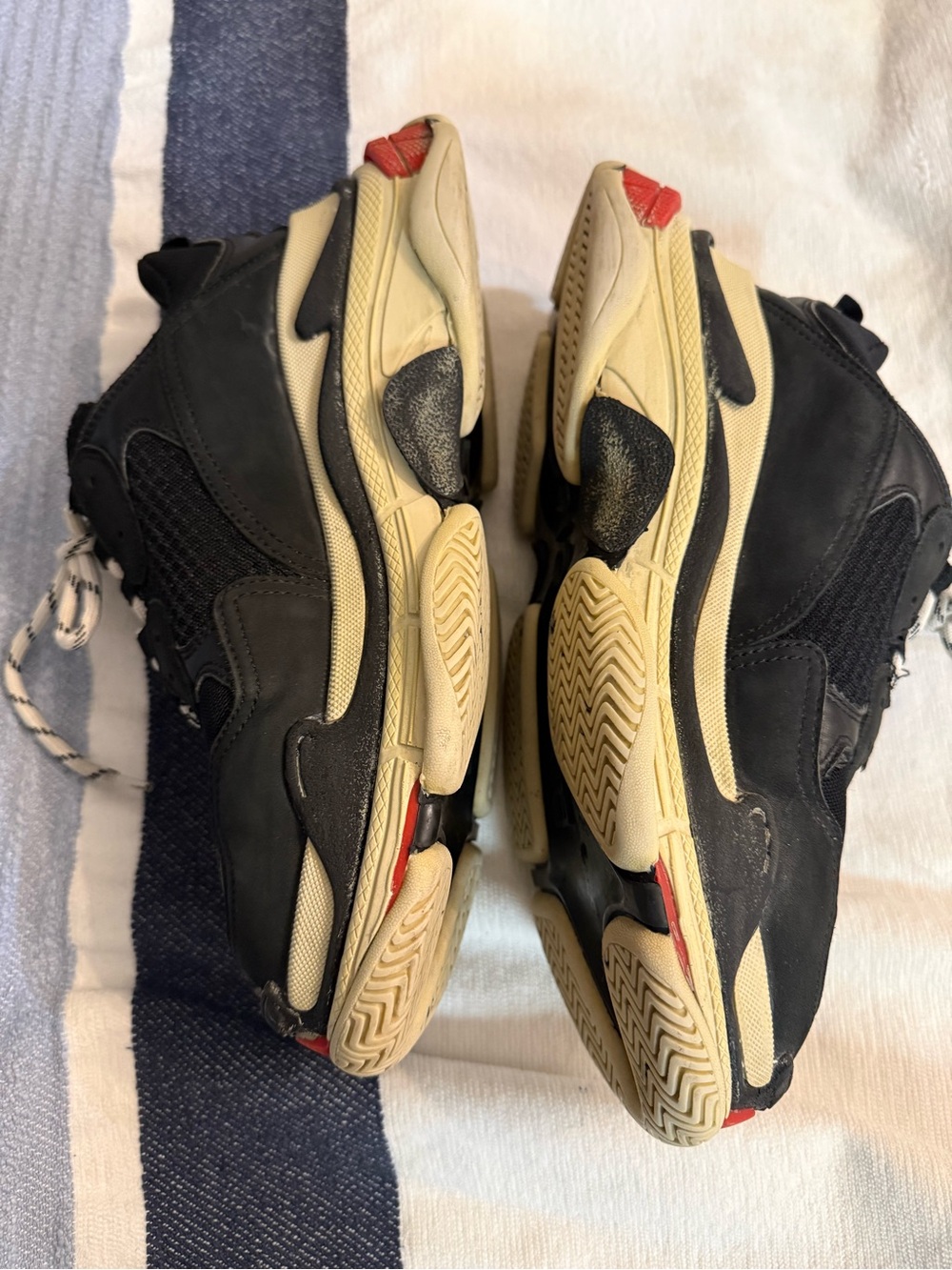 Balenciaga Black Cream Red Triple S-Style Chunky Sneakers - Picture 3 of 13